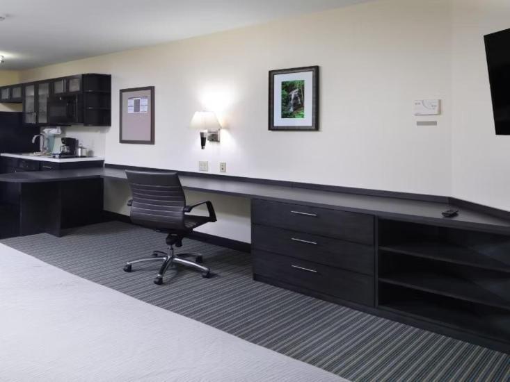 Candlewood Suites - Newark South - University Area By Ihg Exterior foto