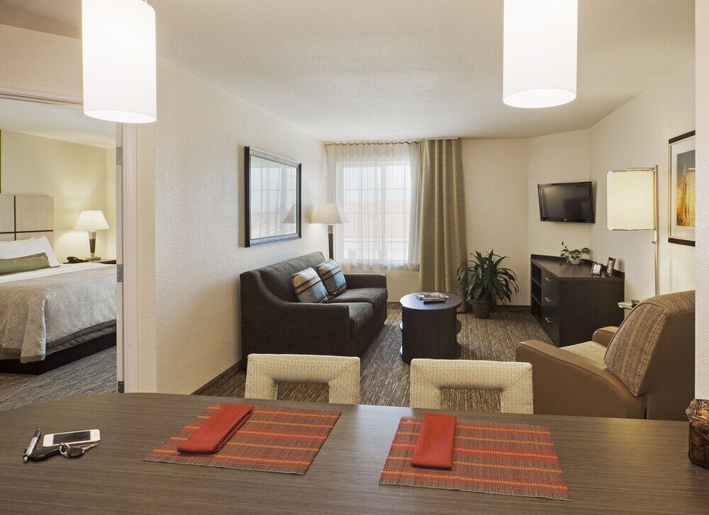 Candlewood Suites - Newark South - University Area By Ihg Exterior foto